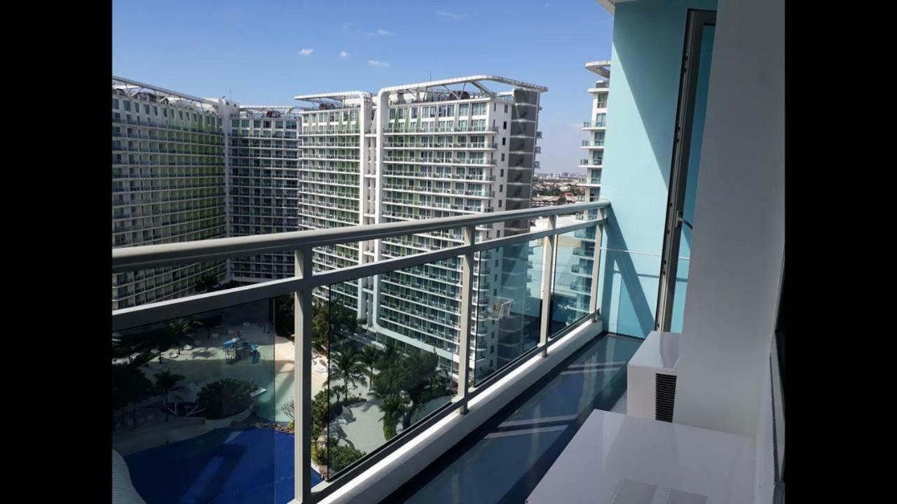 Azure Condo Resort Paranaque Bldg Maldives Manila Bagian luar foto
