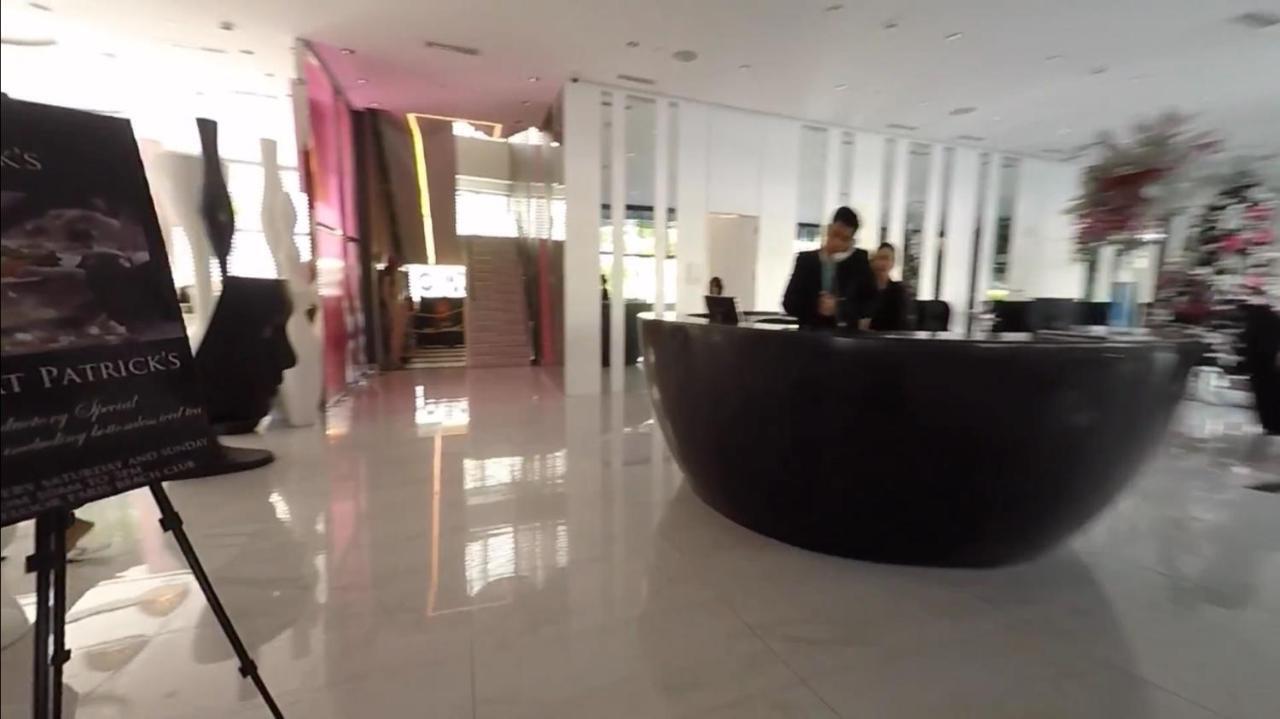 Azure Condo Resort Paranaque Bldg Maldives Manila Bagian luar foto